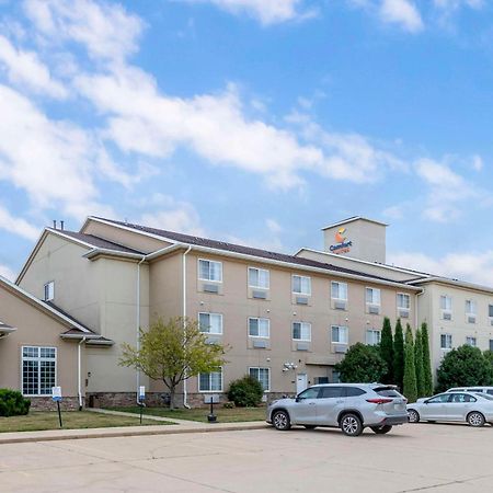 Comfort Suites Cedar Falls Eksteriør bilde
