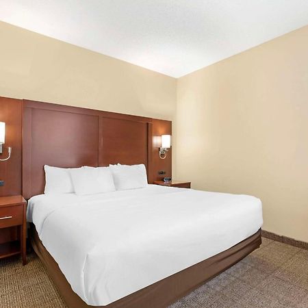 Comfort Suites Cedar Falls Eksteriør bilde