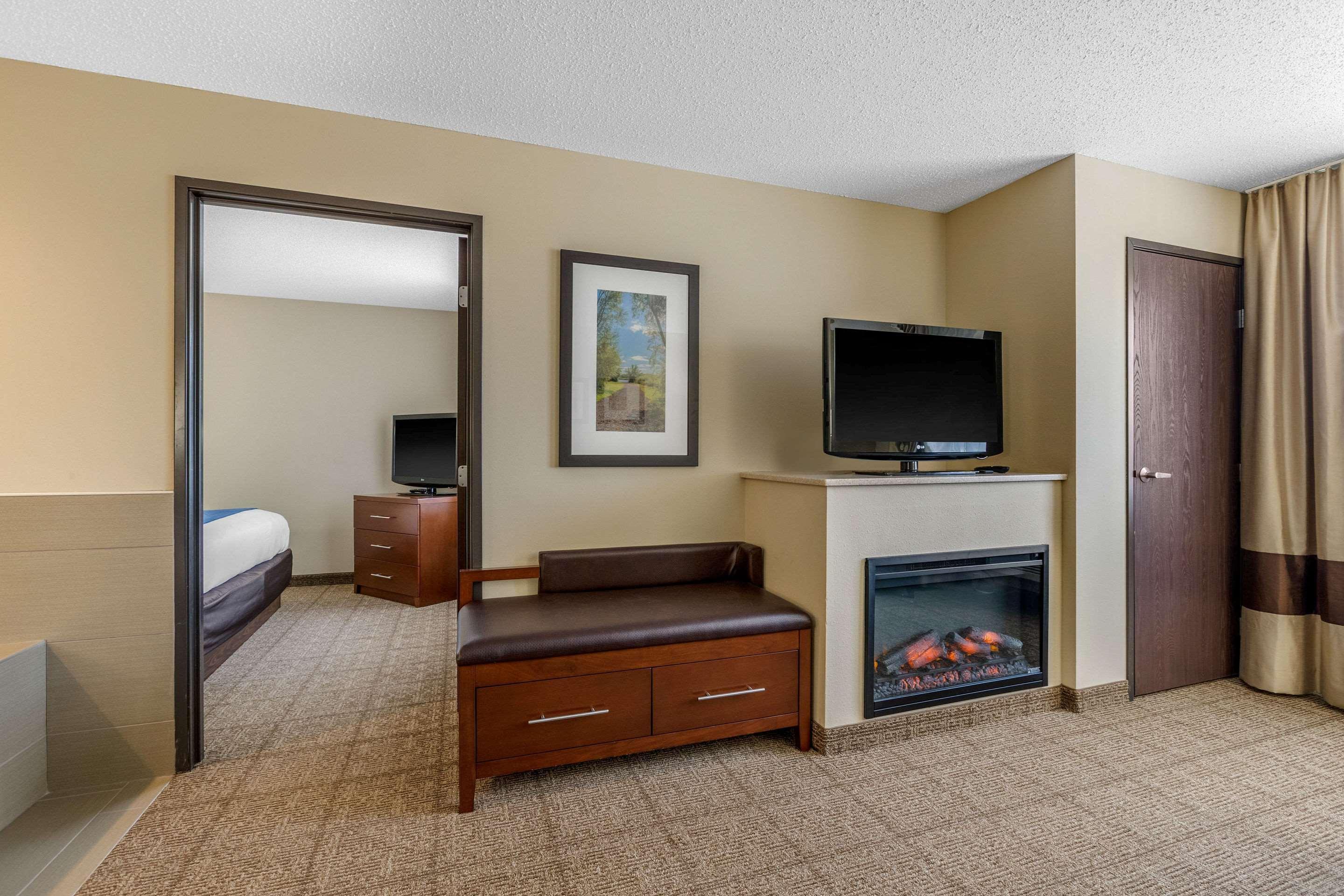 Comfort Suites Cedar Falls Eksteriør bilde