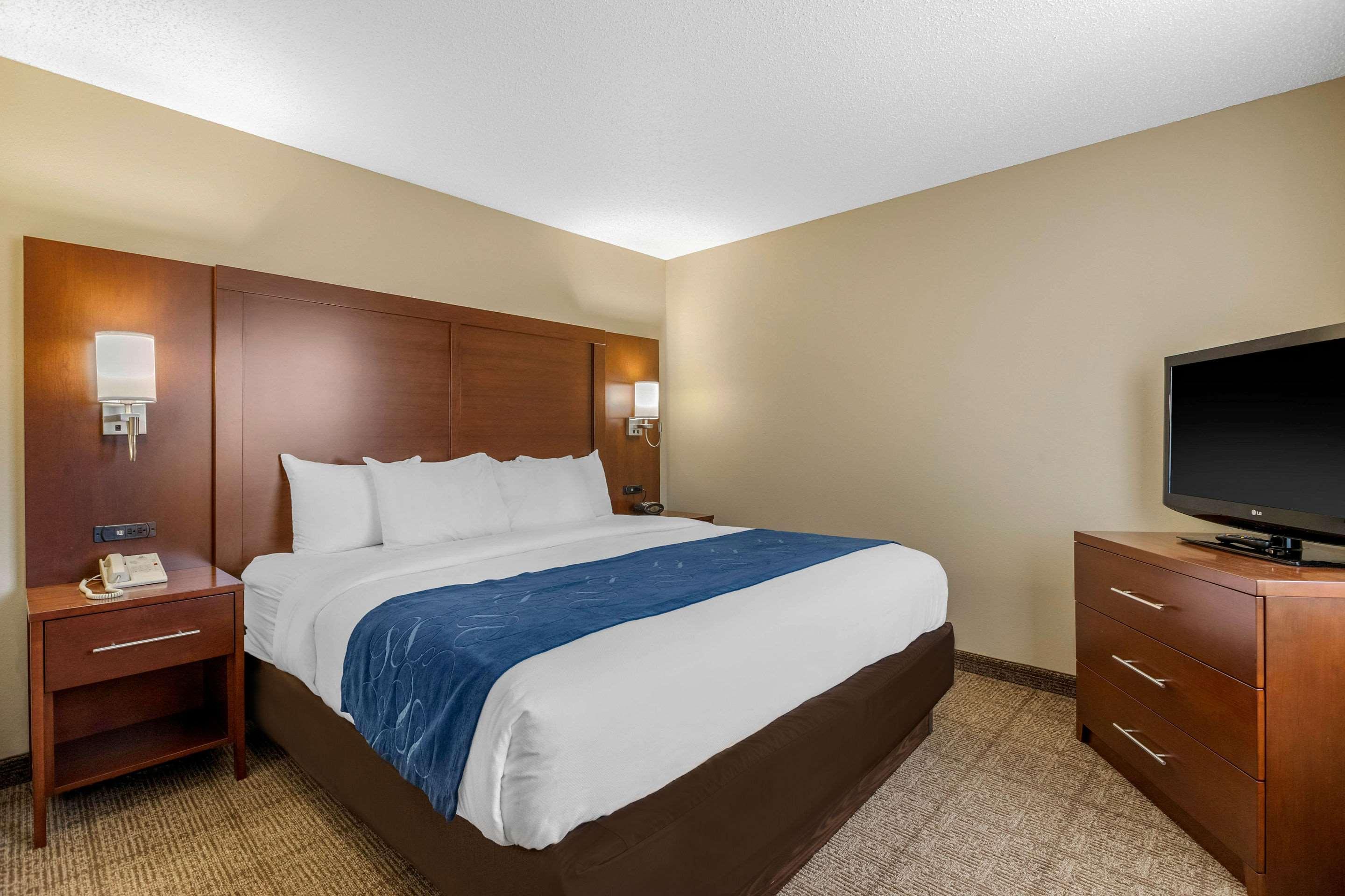 Comfort Suites Cedar Falls Eksteriør bilde