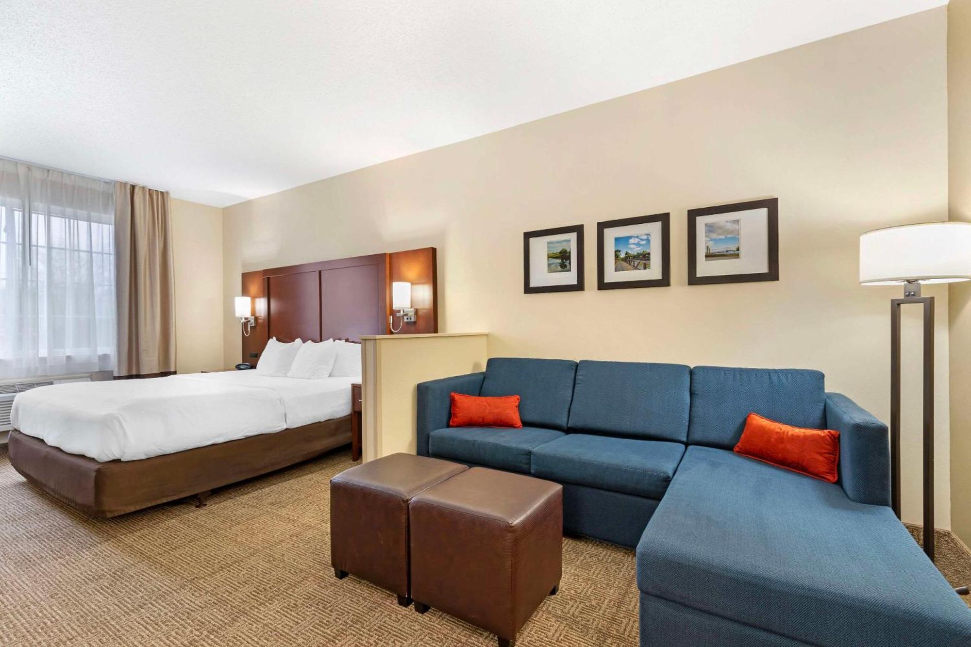 Comfort Suites Cedar Falls Eksteriør bilde