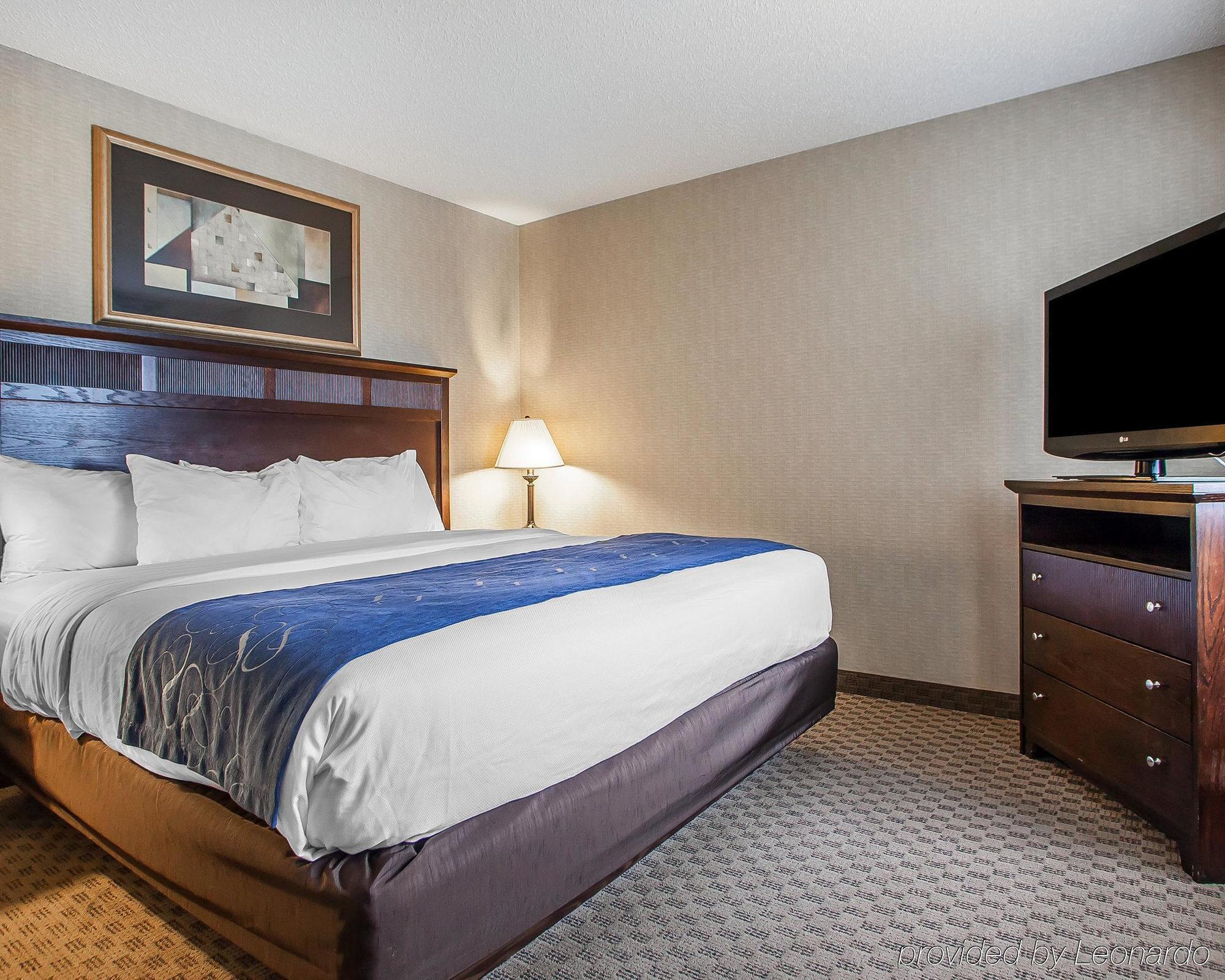 Comfort Suites Cedar Falls Eksteriør bilde